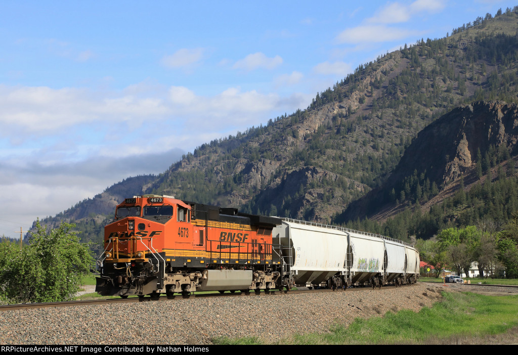 BNSF 4673